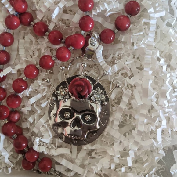 Frida Kahlo Sugar Skull in Fine Silver 99.9% and Bamboo Red
Coral Necklace - Picture 3 of 3